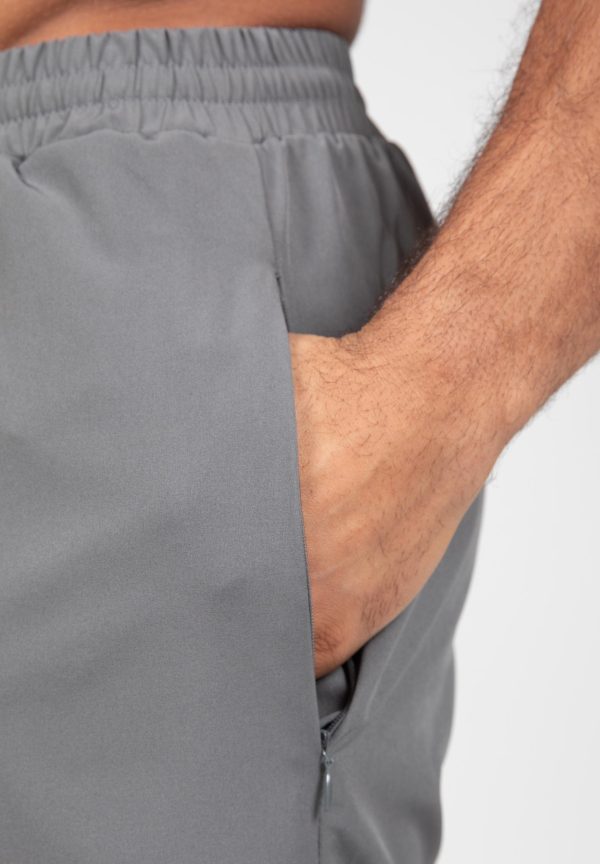 ⁦GORILLA WEAR | מכנס קצר עם טייץ' דגם Cortez 2-in-1 צבע אפור⁩ – תמונה ⁦3⁩